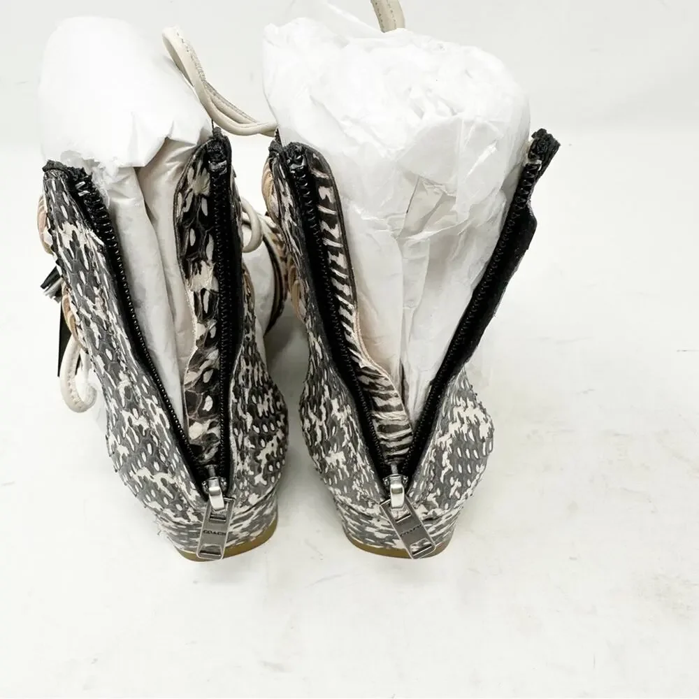 COACH Via Demi Wedge Sandals Chalk NWT in Size 5